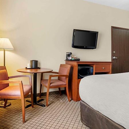 Quality Inn Airport Moncton Eksteriør bilde