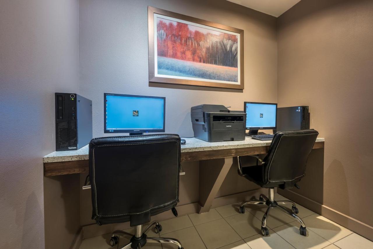 Quality Inn Airport Moncton Eksteriør bilde